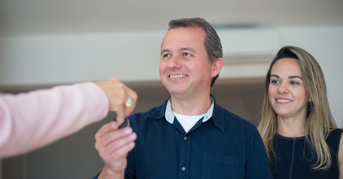 Cover Image for Declining Balance Mortgage Insurance: Pros, Cons, and Alternatives