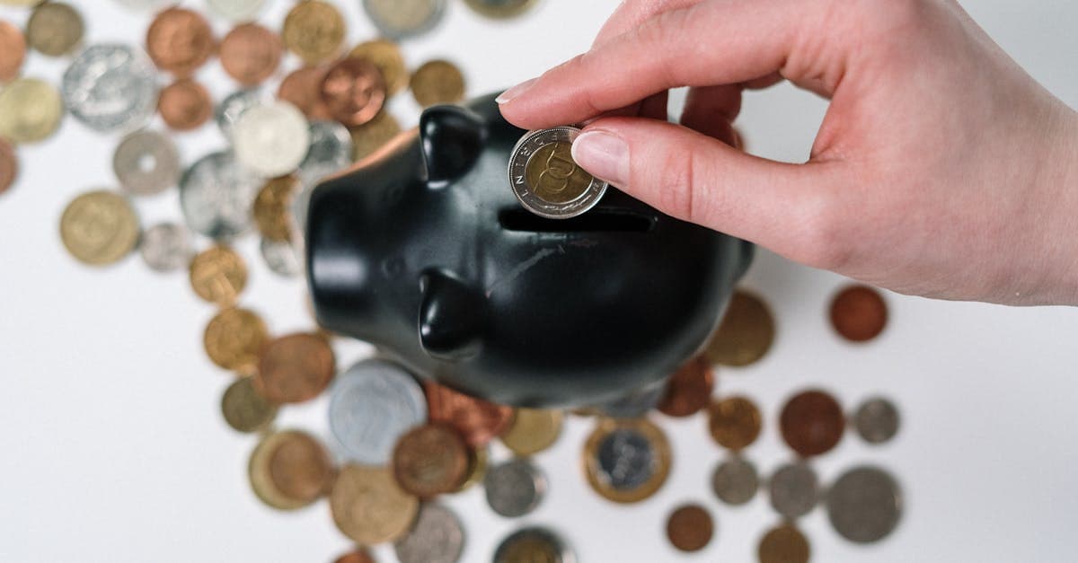 Cover Image for Variable Life Insurance Cash Value: Market-Linked Growth and Risk